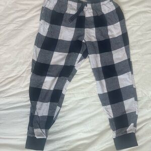 Old Navy Black and White Buffalo Plaid Pajama Joggers